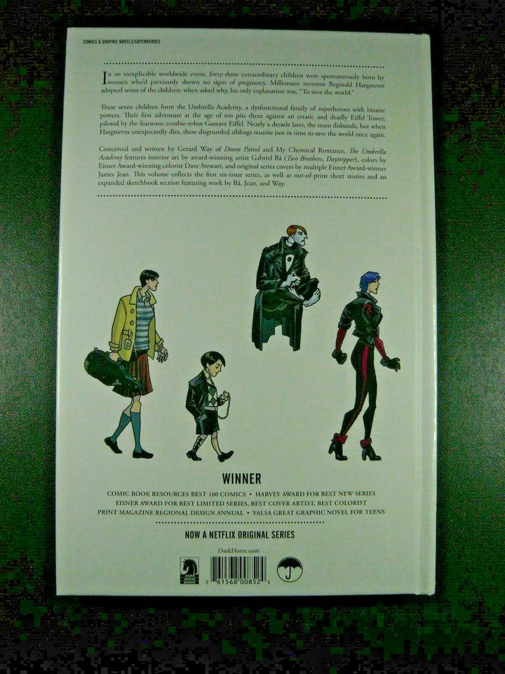 Umbrella Academy Apocalypse Suite Hardcover GN